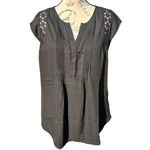 A Pea in The Pod Maternity Short Sleeve Lace Insert Dressy Blouse Black Medium